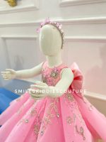 Handbeaded structured dress - Image 5